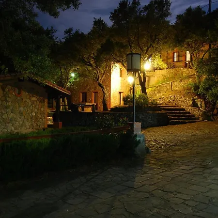 Bed & Breakfast La Quercia Verde Arbus